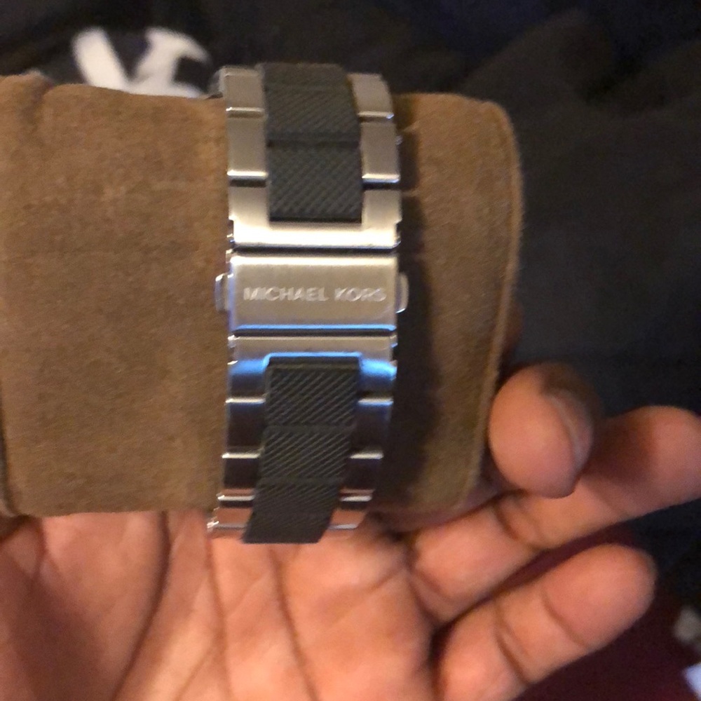 Only worn once - Picture 4 of 5